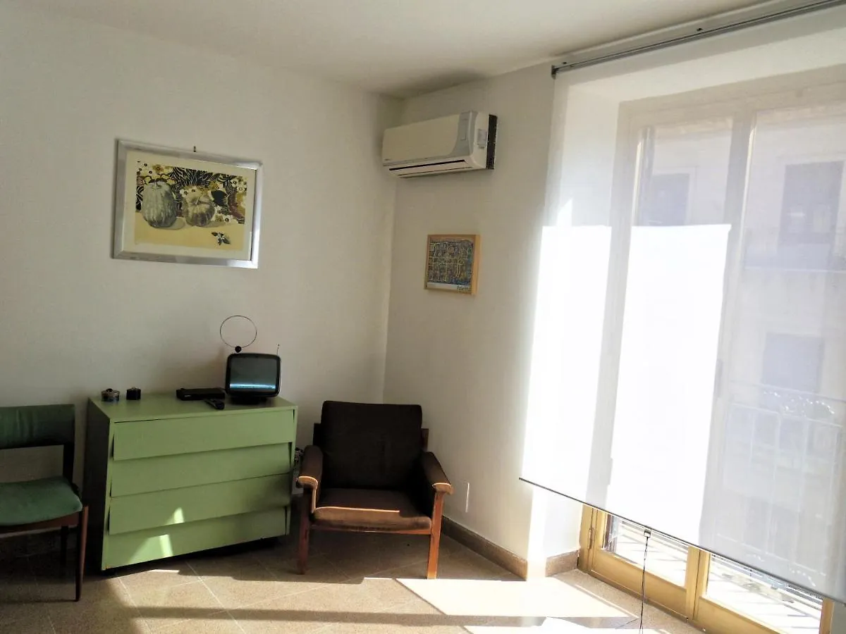 Home.70 Carini باليرمو 0*,  إيطاليا