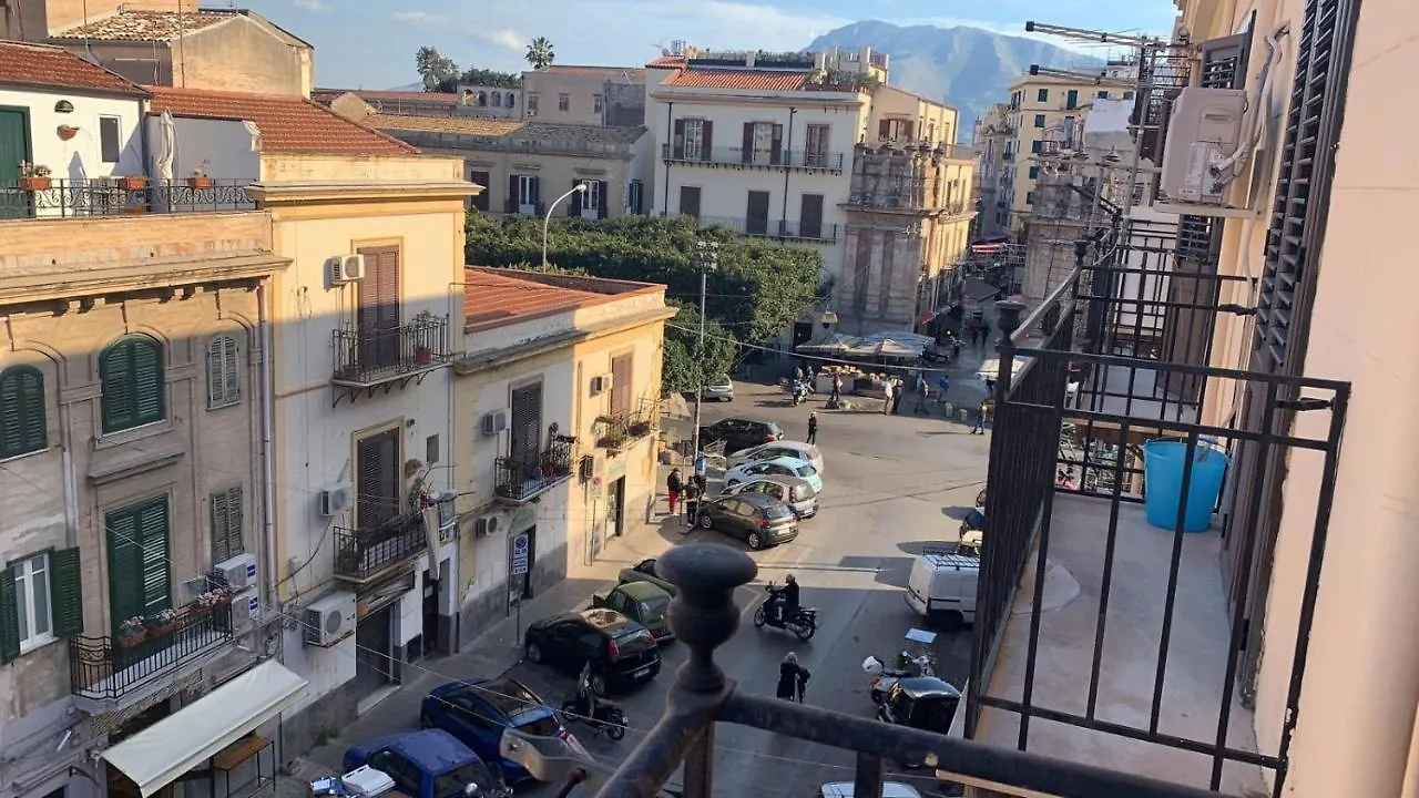 Home.70 Carini Palermo